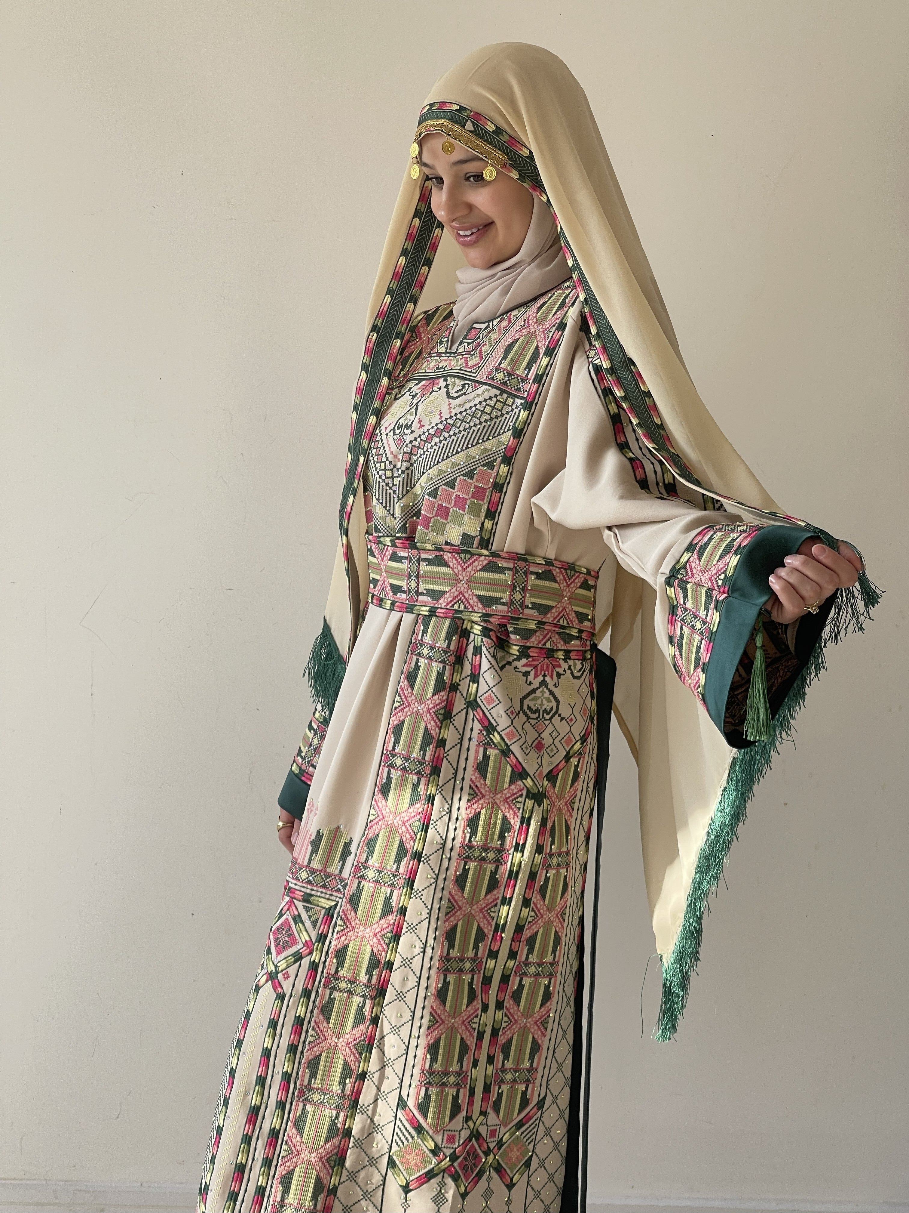 Beit Dajan Thobe
