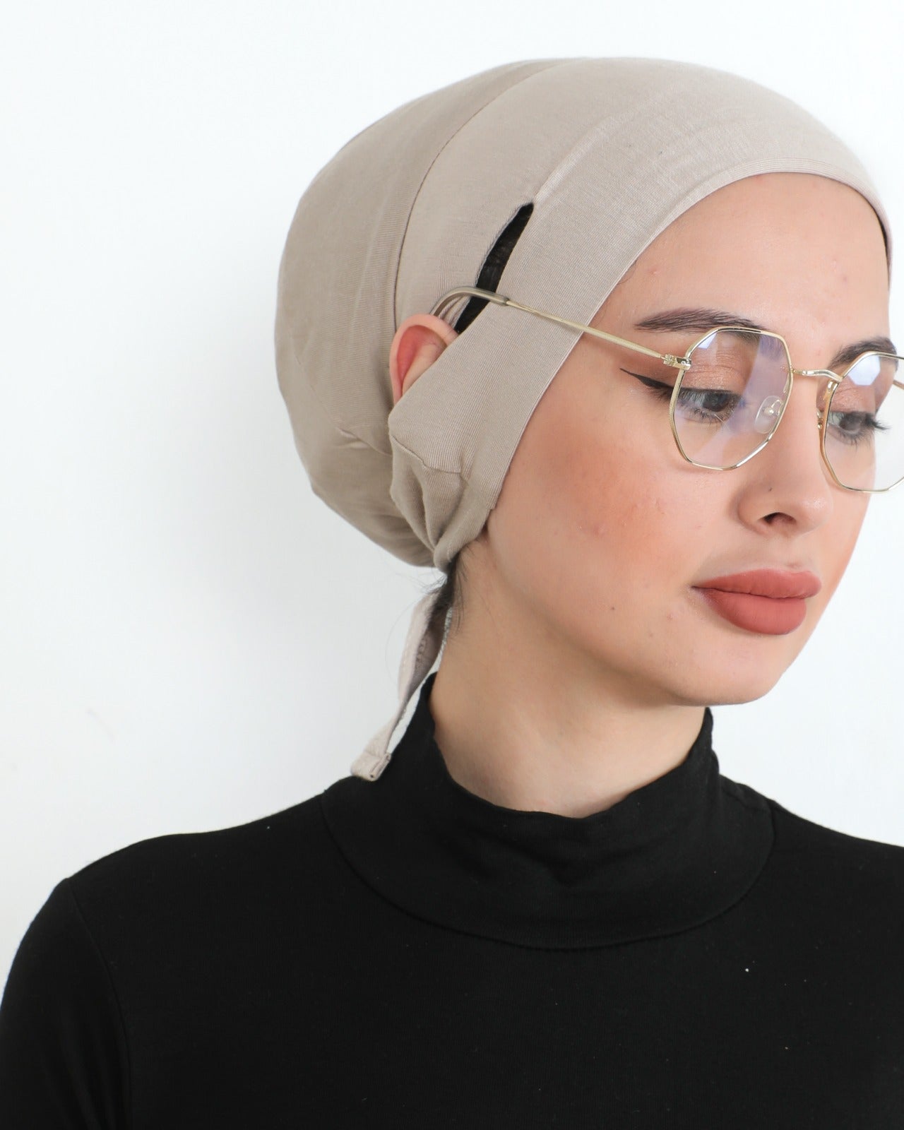 Ear Slit Bonnet