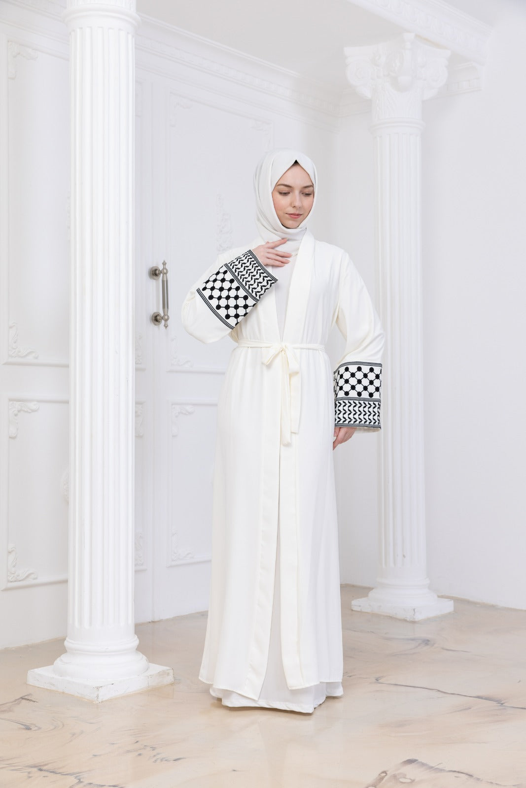 Kuffiyeh Sleeve Abaya