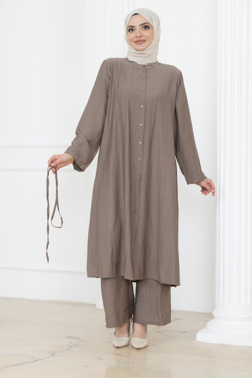 Modest Set