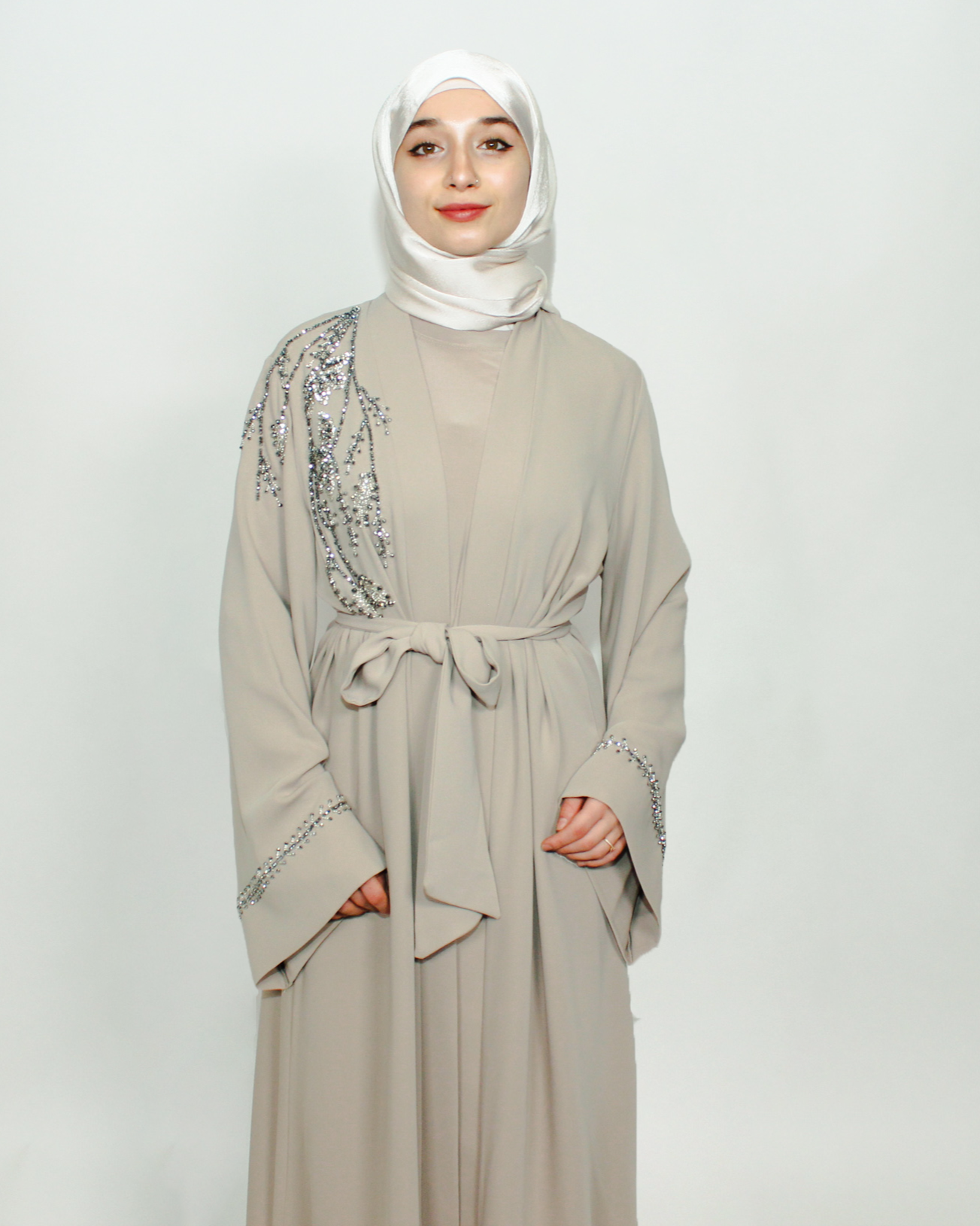 Rayan Abaya - Online Exclusive