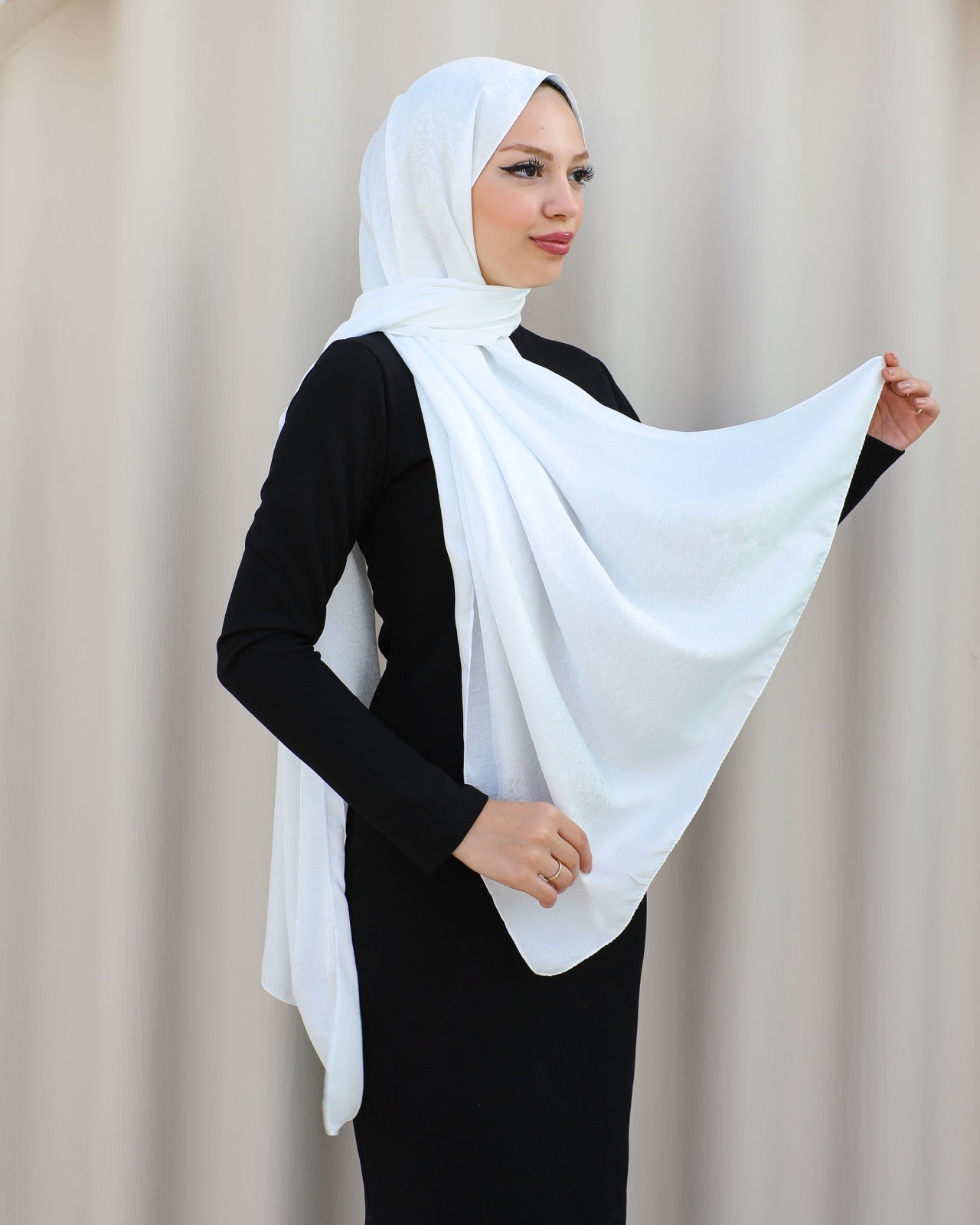 NEW Patterned Leafy Hijab