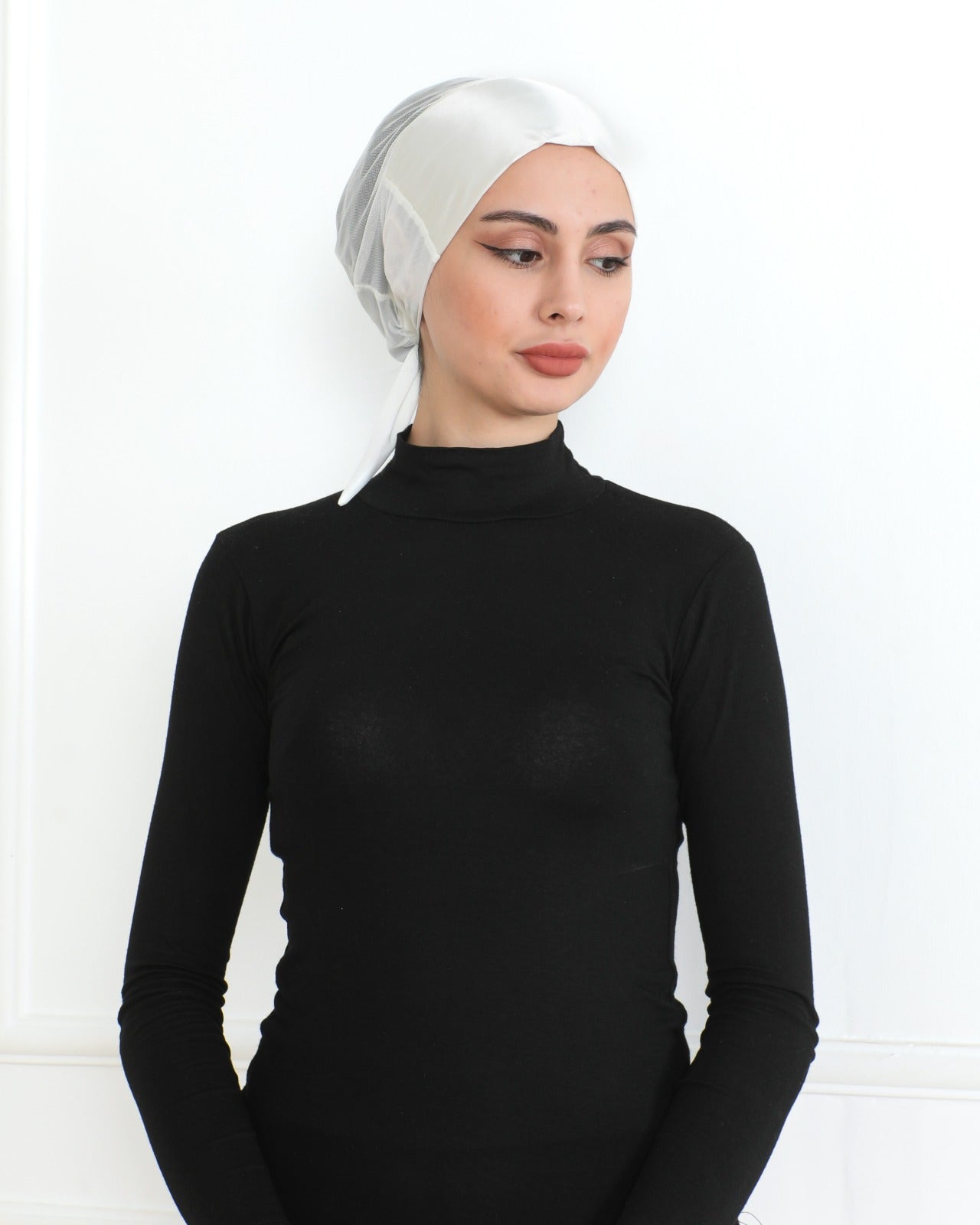 NEW - Silk Bonnet