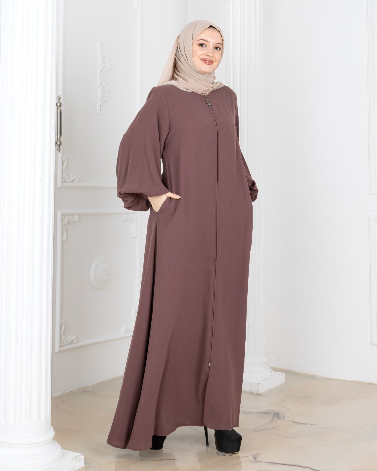 Diamond Sleeve Abaya