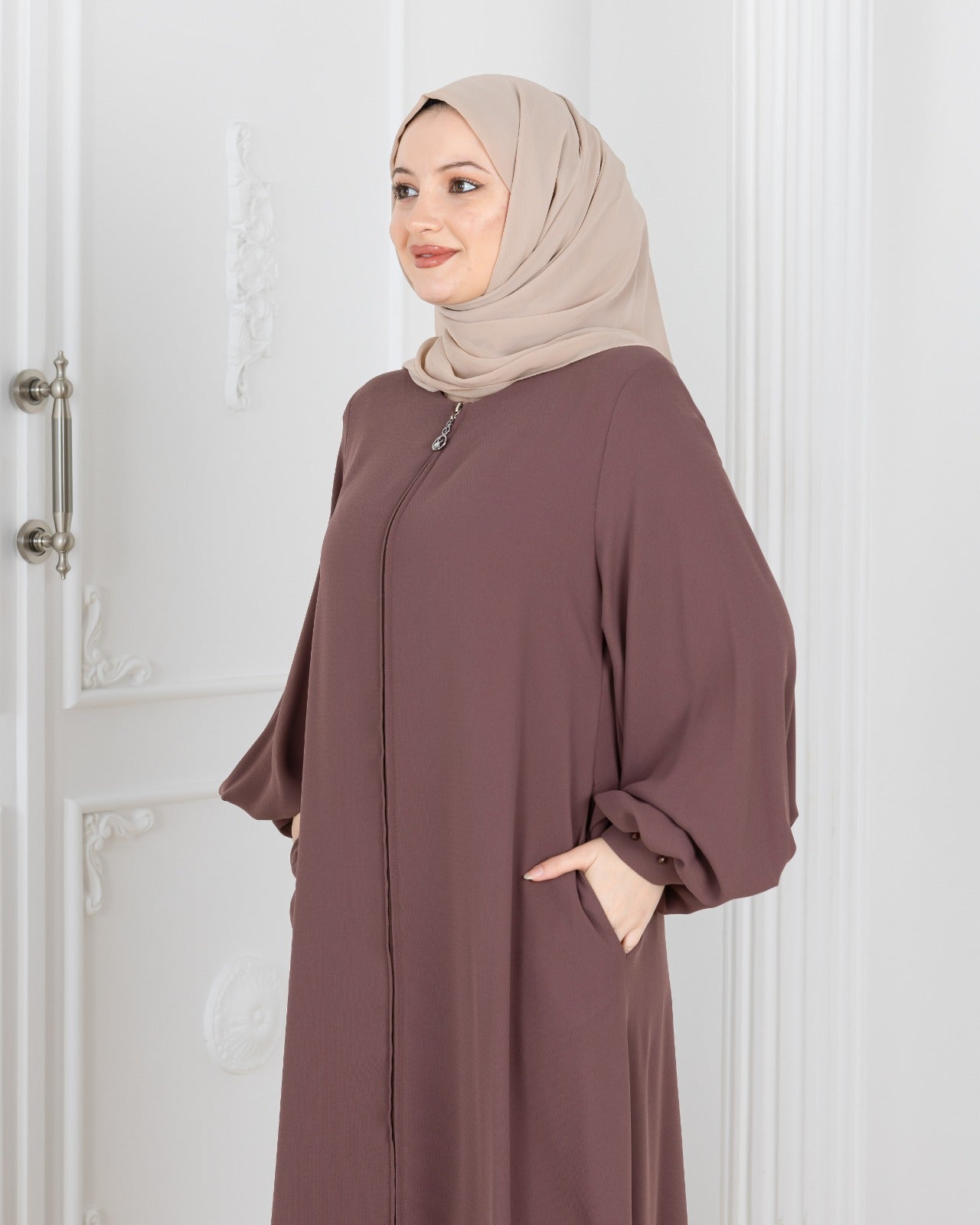 Diamond Sleeve Abaya