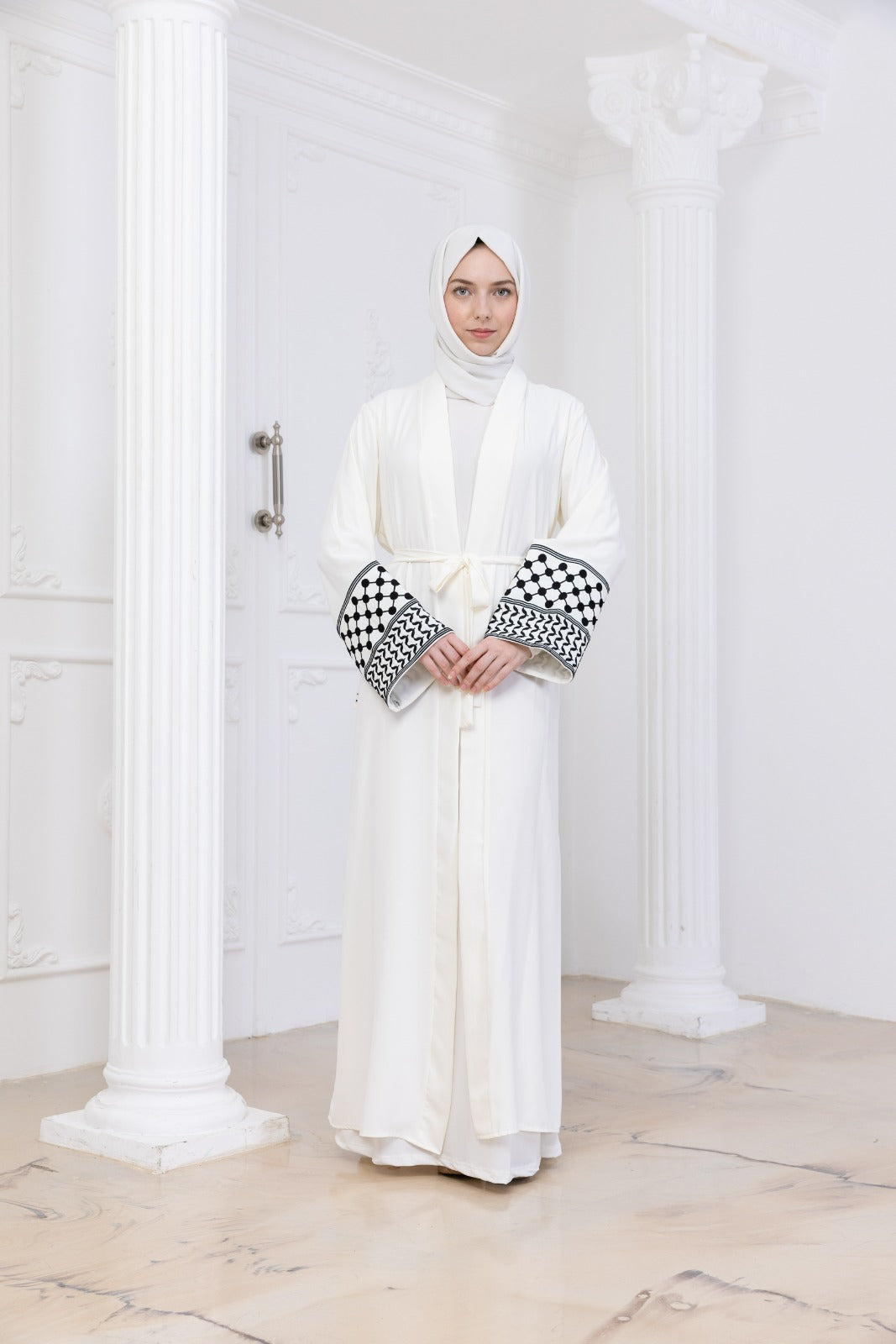 Kuffiyeh Sleeve Abaya