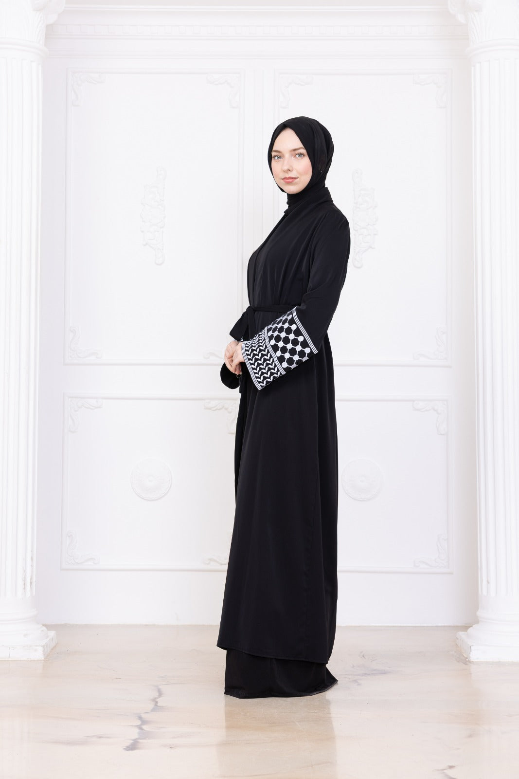 Kuffiyeh Sleeve Abaya