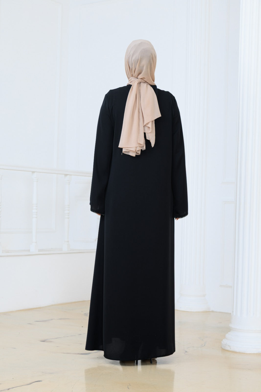 Almas Abaya
