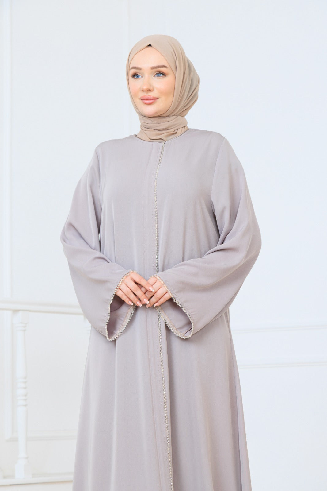 Almas Abaya