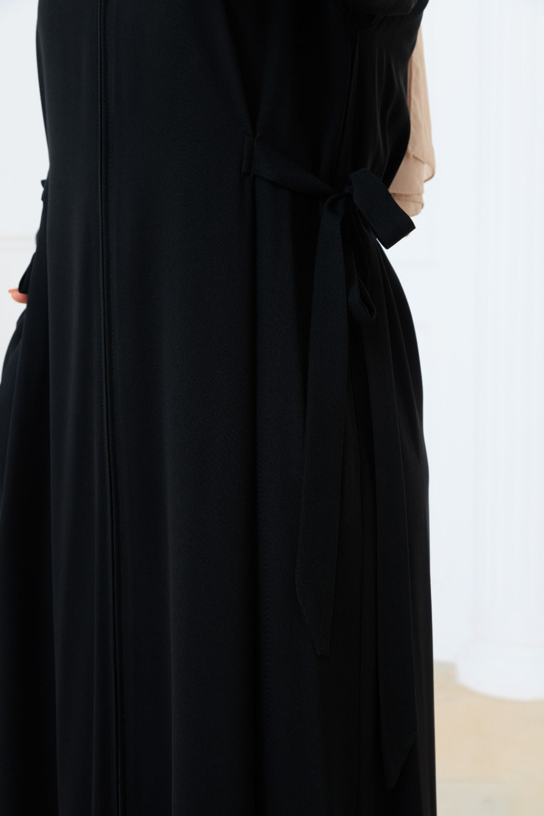 Side Tie Abaya