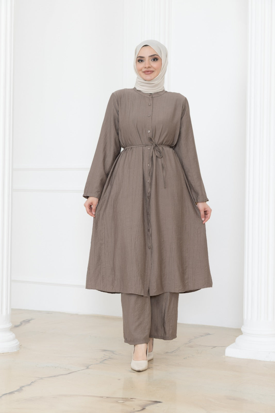 Modest Set