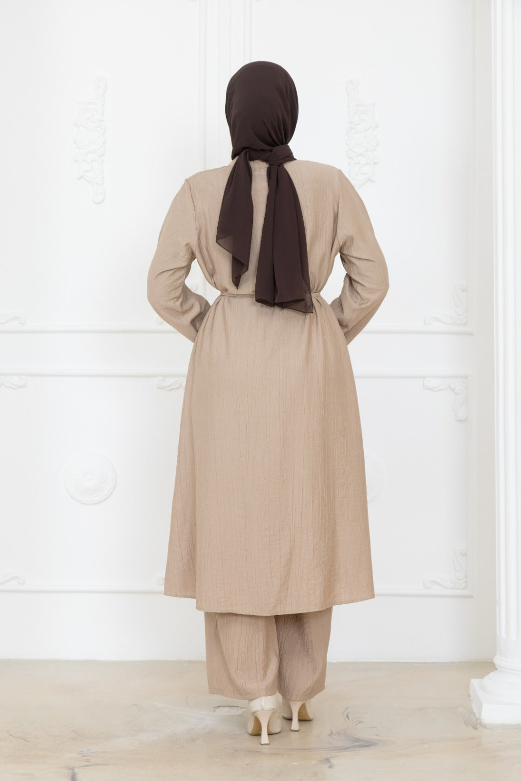 Modest Set