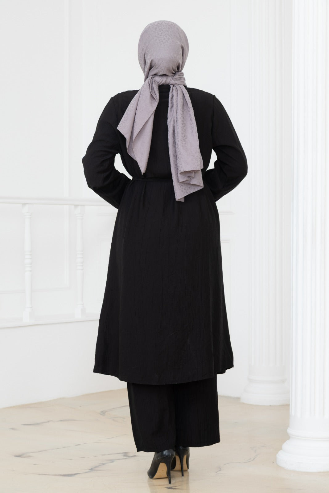 Modest Set